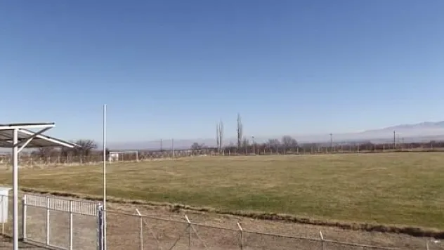 Akçadağ yeni futbol sahasına kavuşacağı günü bekliyor!