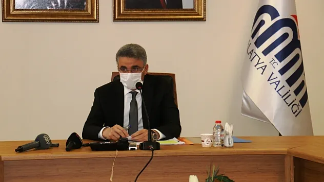 Vali Baruş açıklanan kayısı rekoltesi tartışmalarına cevap verdi!