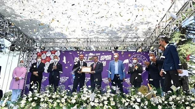 Bakan Kasapoğlu'na fahri hemşehrilik beratı verildi