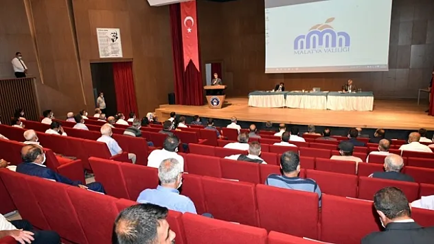 Vali Baruş'tan gençlere koronavirüs uyarısı!