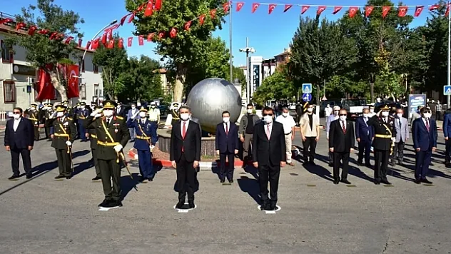 30 Ağustos Zafer Bayramı korona virüsün gölgesinde kutlandı