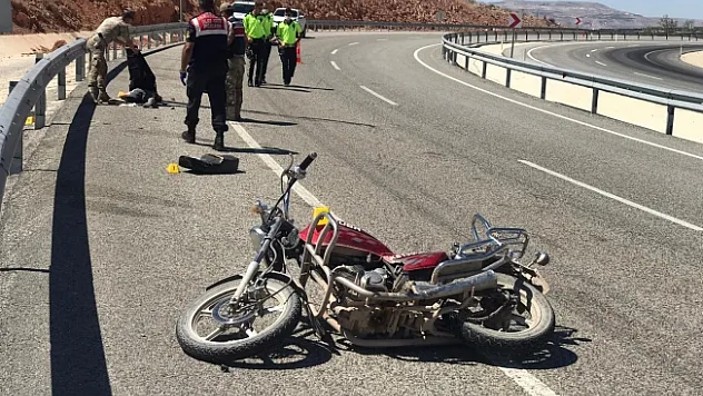 Hekimhan'da motosiklet kazası: 1 ölü, 1 ağır yaralı