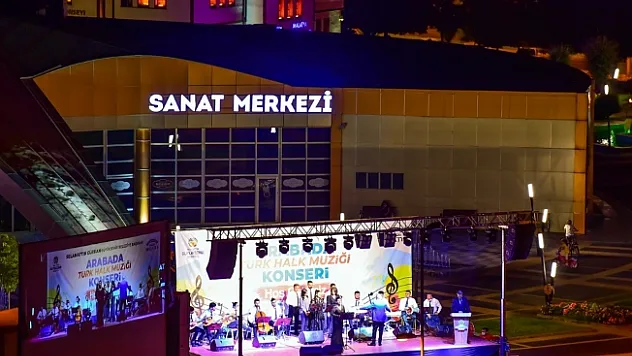 Malatya'da arabada Türk Halk Müziği konseri düzenlendi