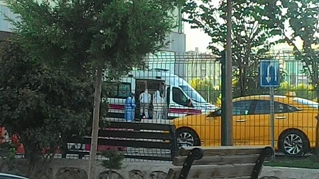 Baruş ve Gürkan'dan &quotEvden Çıkmayın&quot mesajı