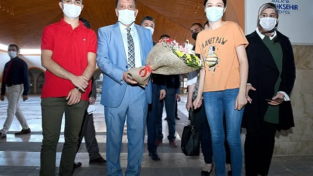 Gürkan, üniversite adaylarıyla buluştu