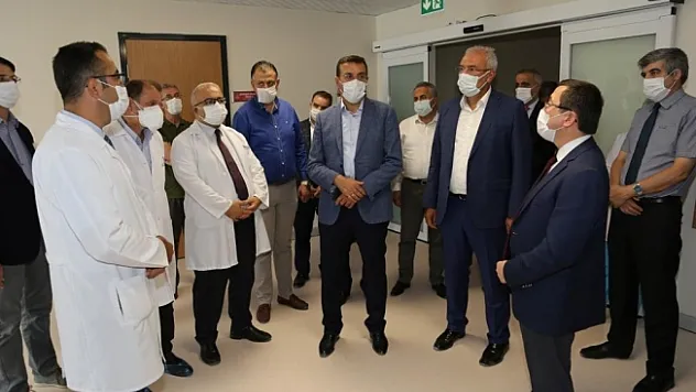 Milletvekillerinden Onkoloji Hastanesine tam not