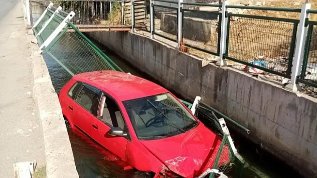 Otomobil sulama kanalına uçtu: 1 yaralı