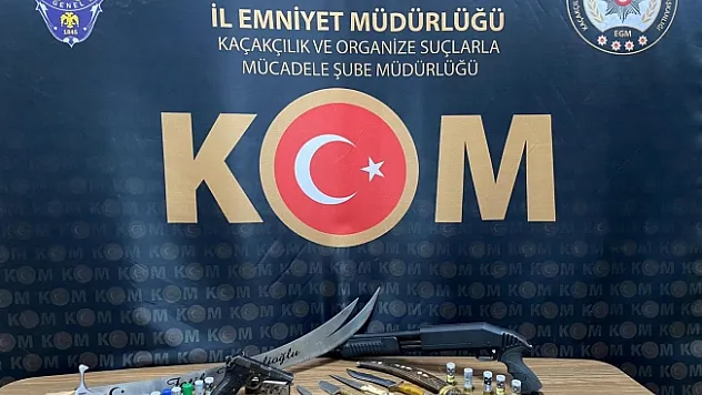 Malatya'da gümrük kaçağı tütün ve silah ele geçirildi