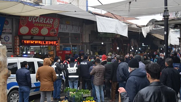 Malatya'da zabıta ile seyyar satıcılar kavga etti!