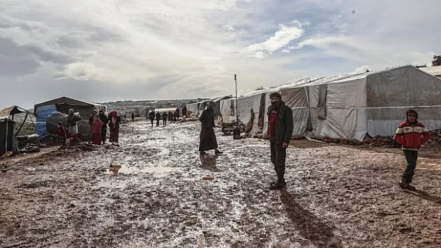 İdlib için briket ev kampanyası! &quotSuriyeli sığınmacılara 'dört duvar' olalım"