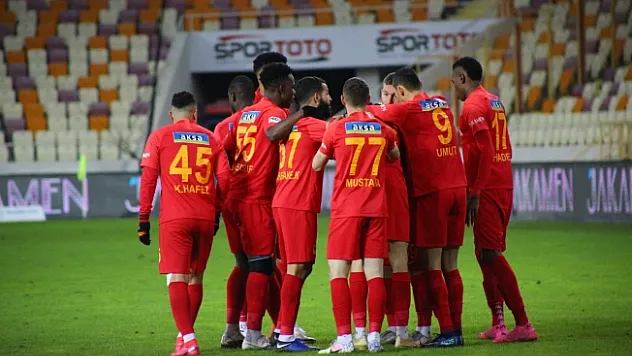Kaplanın keyfi yerinde!