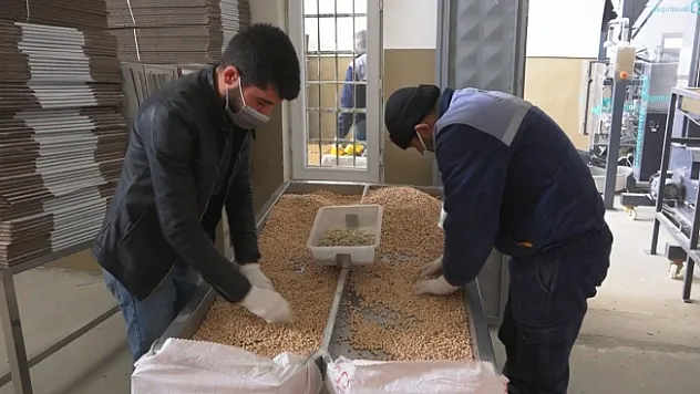 İhtiyaç sahiplerine 2 bin paket nohut ve kuru fasulye!