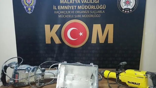 Malatya'da kaçak kazıya suçüstü: 5 gözaltı