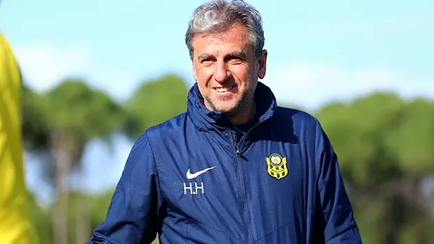 Teknik Direktör Hamza Hamzaoğlu ile yollar ayrıldı!