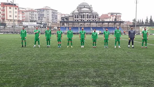 Yeşilyurt son saniyede 3 puanı kurtardı