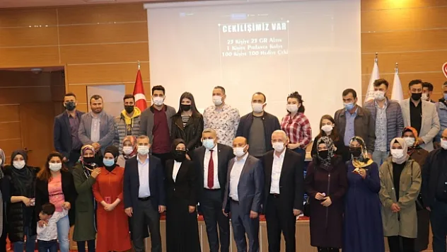 Esnaf ve Dayanışma Platformu'nun çekiliş hediyeleri verildi