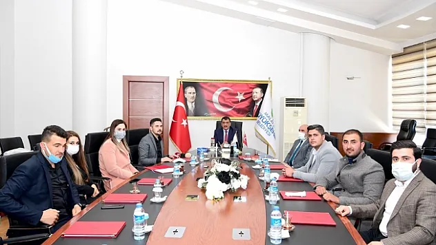 Gürkan'dan kayısı vurgusu: Malatya'nın kayısı kooperatifine ihtiyacı vardı