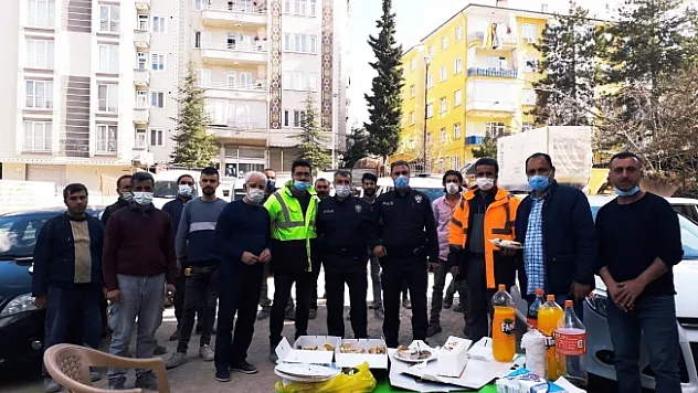 Kavga ihbarına gittiler, sürprizle karşılaştılar