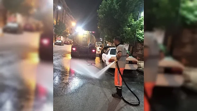 Battalgazi'de gece temizlik mesaisi...