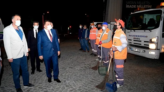Büyükşehir ekipleri bayramda da 7/24 görev başında