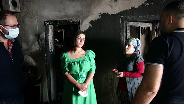 Evi yanan Evsa'nın gözyaşları hayırseverleri harekete geçirdi