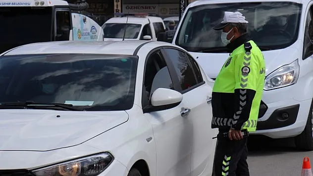 Malatya'da kısıtlamaya uymayan 91 kişiye ceza!