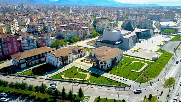 Mesai saatleri eski sisteme çekildi!
