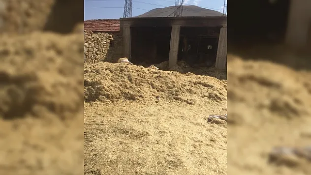 Ahırda korkutan yangın