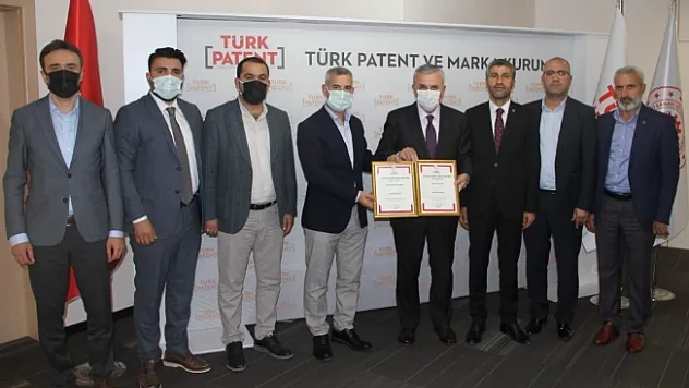 Malatya içli köfte yemeği ve Banazı karası üzümü coğrafi işaret tescil belgesine kavuştu