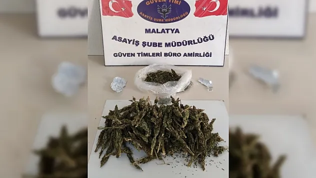 Şüpheli araçtan uyuşturucu çıktı