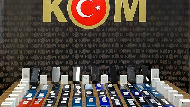 Cep telefonu kaçakçılığına izin yok