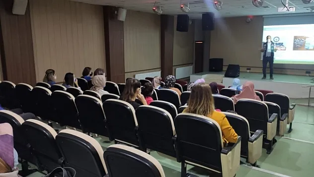 &quotEn İyi Narkotik Polisi Anne&quot projesi kapsamında Malatyalı annelere eğitim