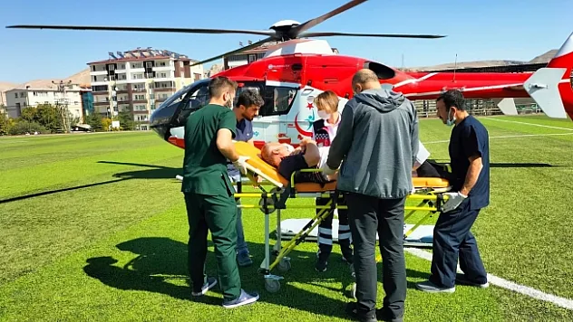 Ambulans helikopter, kalp krizi geçiren hasta için havalandı