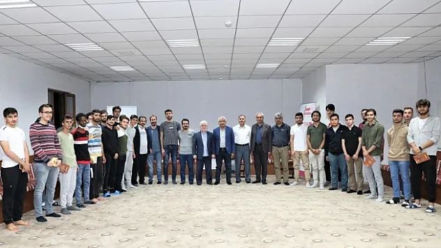 Başkan Güder'den öğrencilere altın öğütler