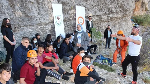 Öğrencilere 'Rotaları Aş, Doğayla Kucaklaş Projesi' etkinliği