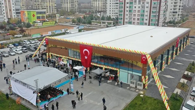 Çilesiz Kapalı Semt Pazar Yeri hizmete açıldı
