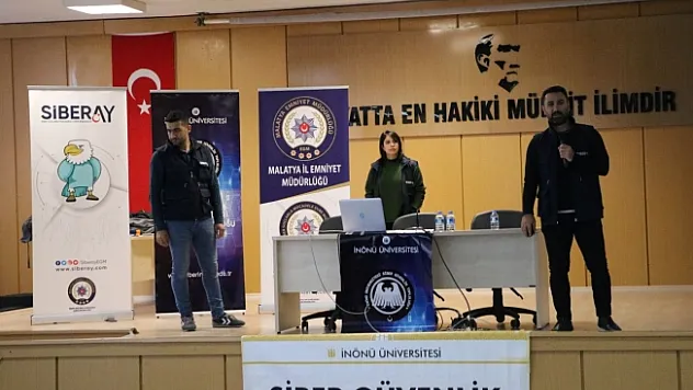 &quotGüvenli İnternet Kullanımı ve Siber Zorbalıklar&quot konferansı