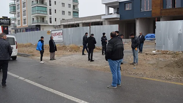 Kavgayı ayıran işçi pompalı tüfekle vuruldu