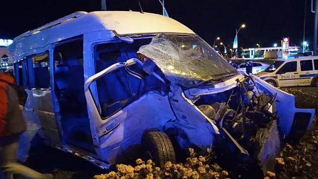 Malatya'da kırmızı ışık ihlali kaza getirdi: 1'i ağır 5 yaralı