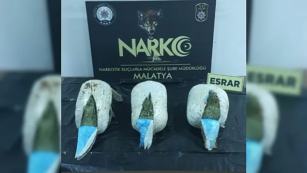 Peynir bidonlarından 5 kilo 890 gram uyuşturucu çıktı!