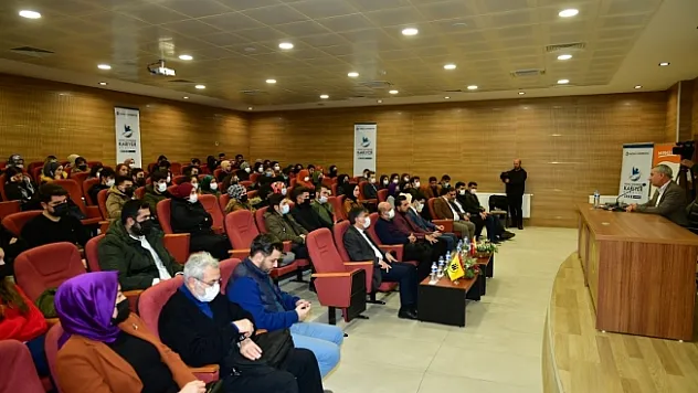Başkan Çınar, öğrencilerle bir araya geldi