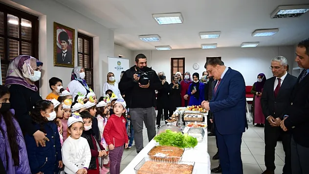 Başkan Gürkan,Salköprü Semt Konağı'nı ziyaret etti