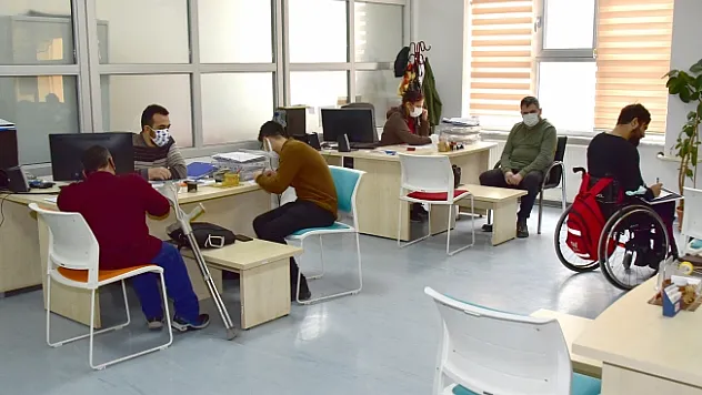 E-KPSS Kurslarına devam eden 500 engelli kamuda istihdam edildi