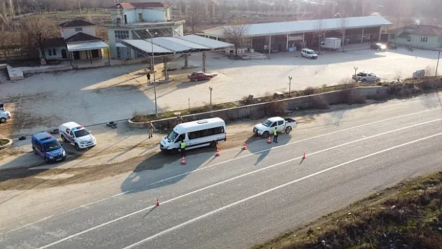 Huzur ve güven uygulamasında jandarmaya yakalandılar