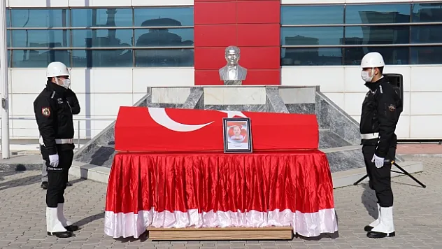 Kalp krizinden hayatını kaybeden polis memuru için tören
