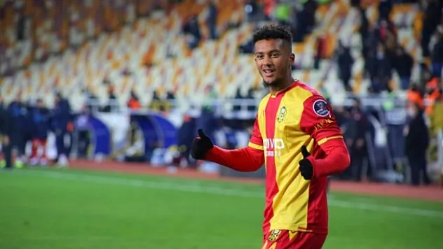 Mounir ülkesine gitti, dönecek