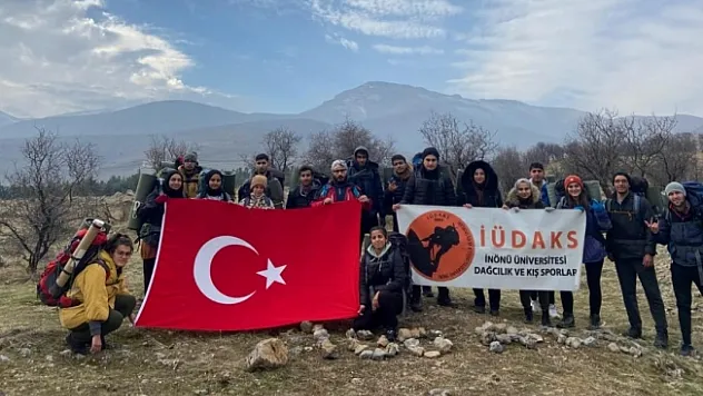 Öğrencilerden uygulamalı kamp eğitimi