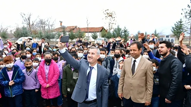 Yeşilyurt'ta iki okul modern bir kimliğe kavuştu