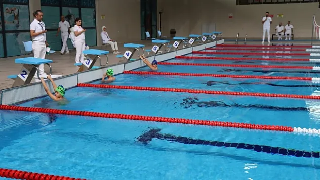 Yüzme hakemlerine vefa