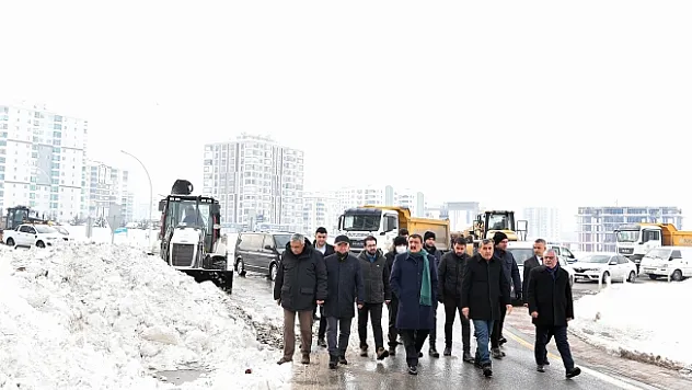 Merkezde kar kaldırma çalışmaları hızlandırıldı